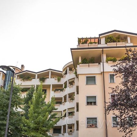 Ferienwohnung Easy Welcome Casa Rosada Nova Milanese Exterior foto